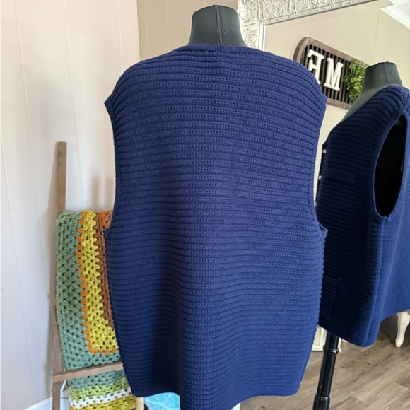 Joie • Texture Wide Ribbed Sweater Vest - Picture 9 of 11